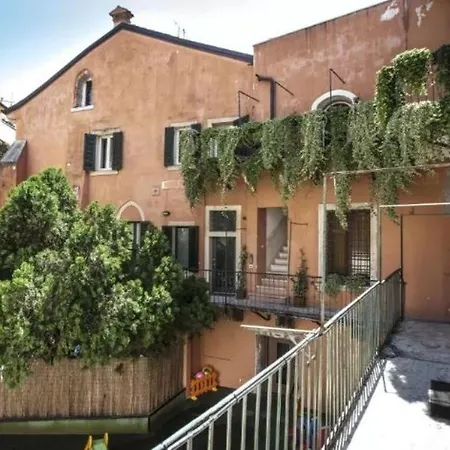 Truly Lägenhetshotell