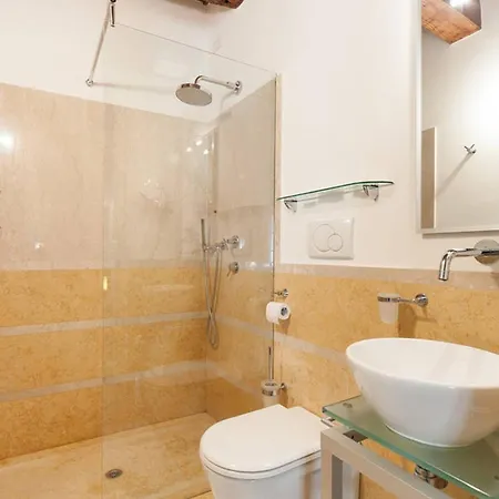 Truly Lägenhetshotell