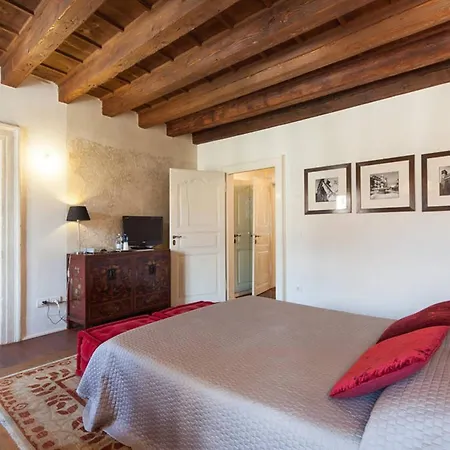 Lägenhetshotell Truly