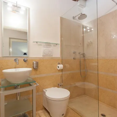 Truly Apart-hotel Verona