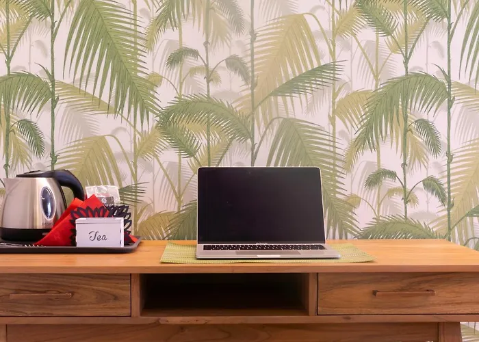 Ξενοδοχείο με διαμερίσματα Truly 4*