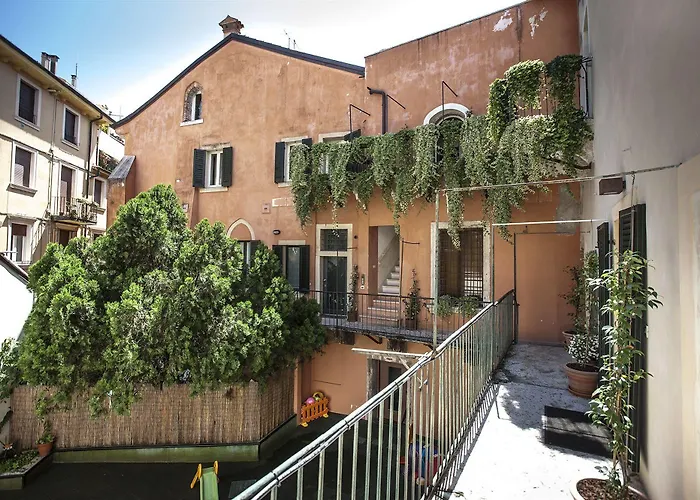 Ξενοδοχείο με διαμερίσματα Truly