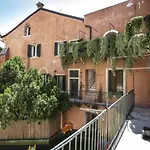 Truly Lejlighedshotel