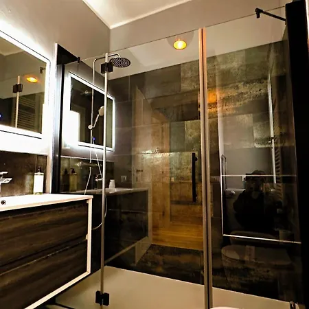 Truly Hotel apartamentowy Werona