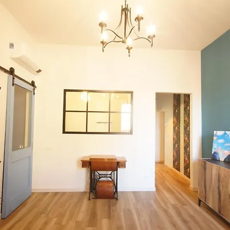 Aparthotel Truly 2*