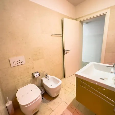 Truly Aparthotel 2*